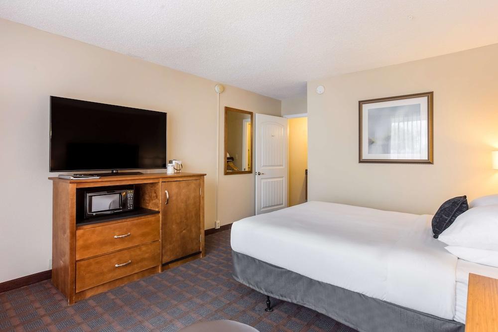 Red Lion Inn & Suites Branson photo 21