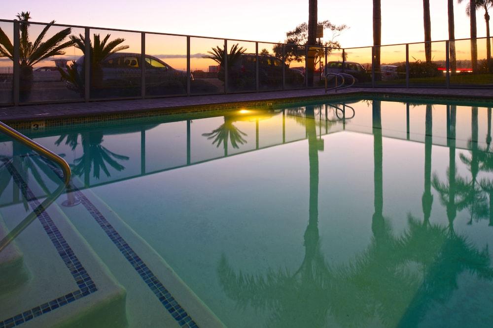 Hilton Vacation Club Riviera Beach & Shores photo 35
