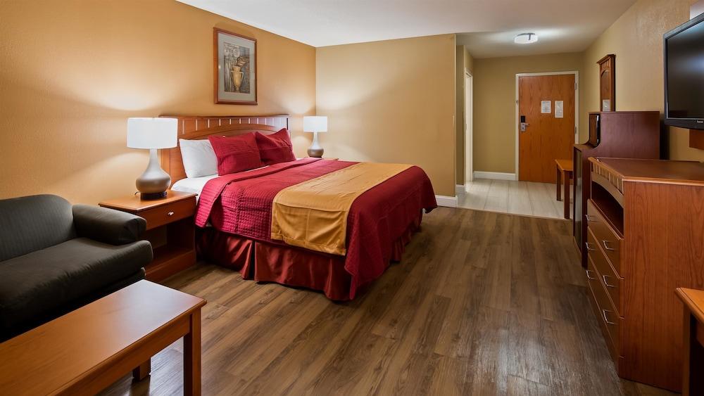 Best Western Denton Inn photo 4