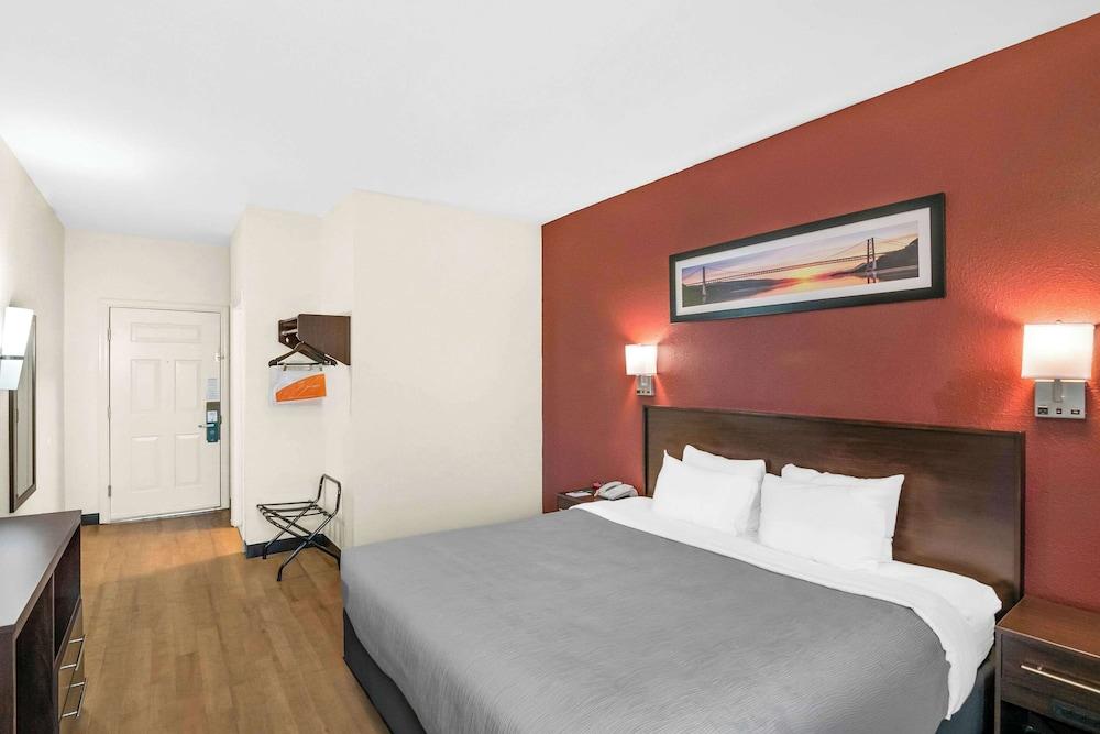 Quality Inn Queensbury - Lake George Area photo 15