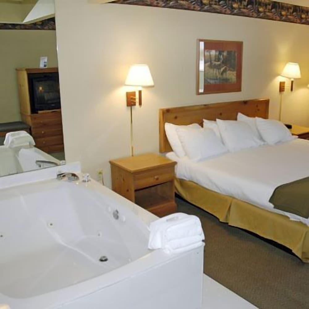 Pellston Lodge photo 14