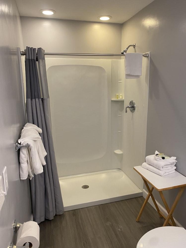 The Taber Inne & Suites photo 9