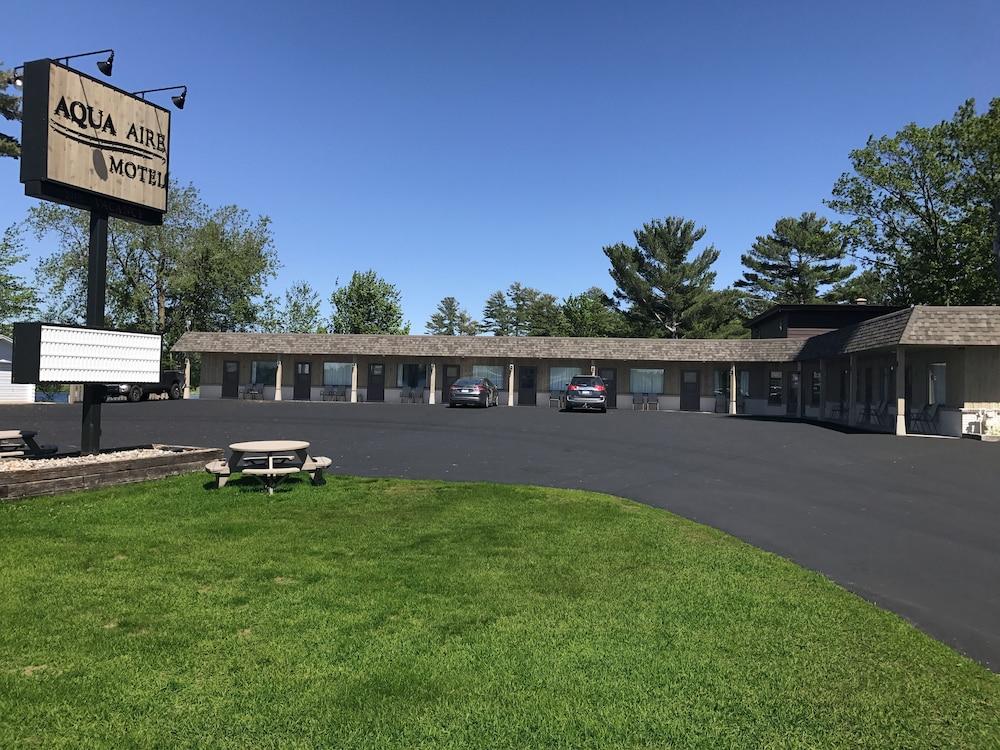 Aqua Aire Inn & Suites photo 21