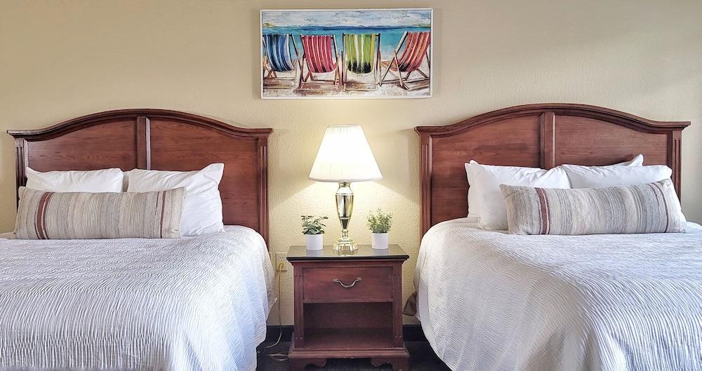 Four Seasons Island Resort photo 9