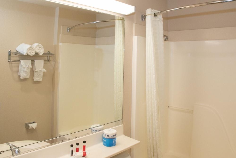 Microtel Inn & Suites by Wyndham Lodi/North Stockton photo 22