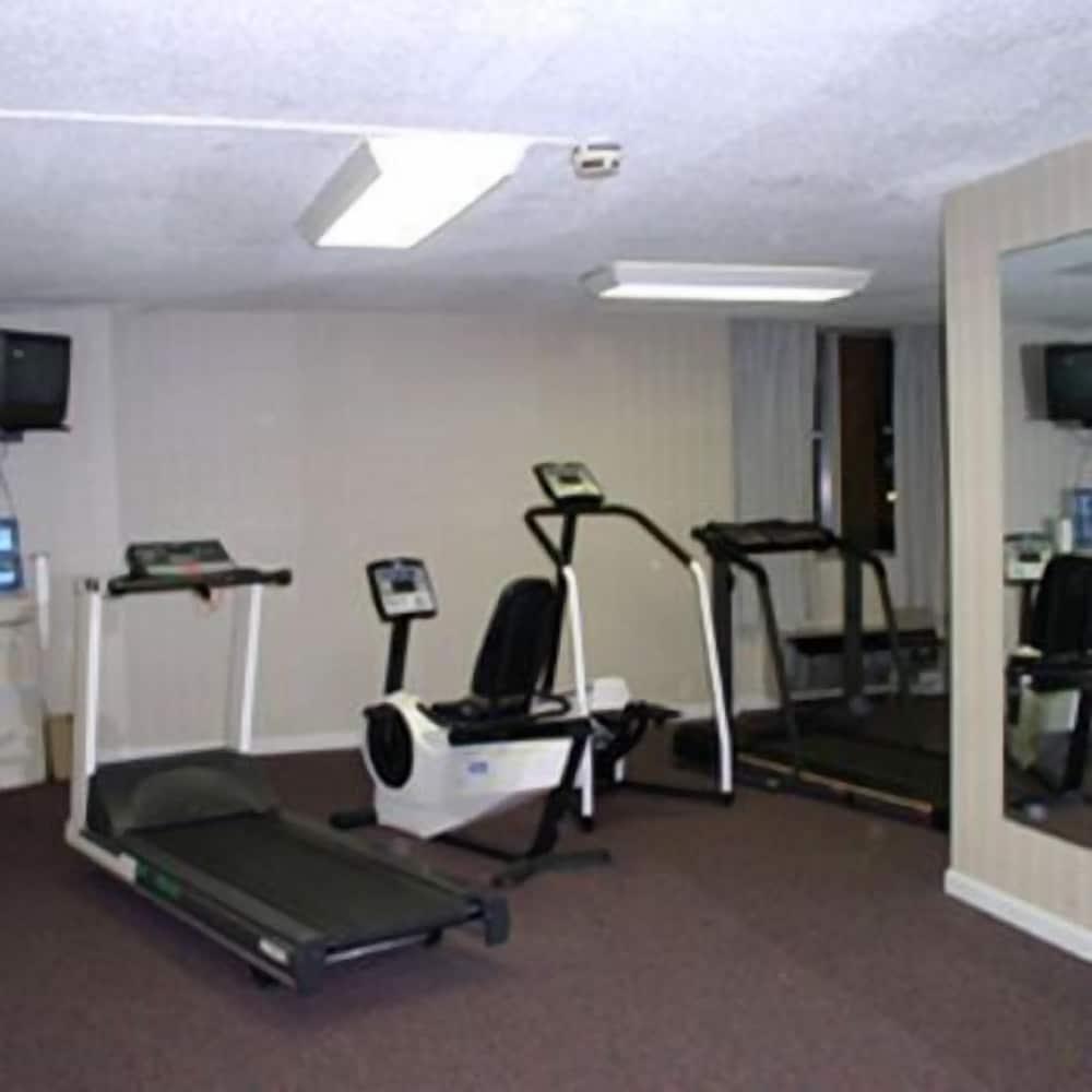 Travelodge by Wyndham Gaylord photo 52