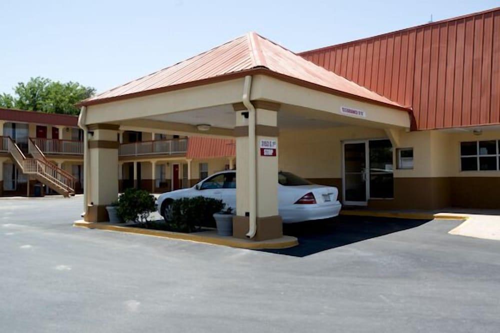 Best Budget Inn - Abilene photo 11