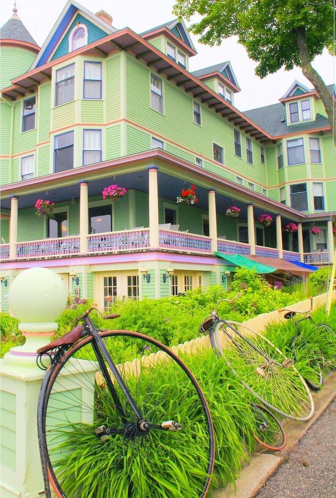 Inn on Mackinac photo 48