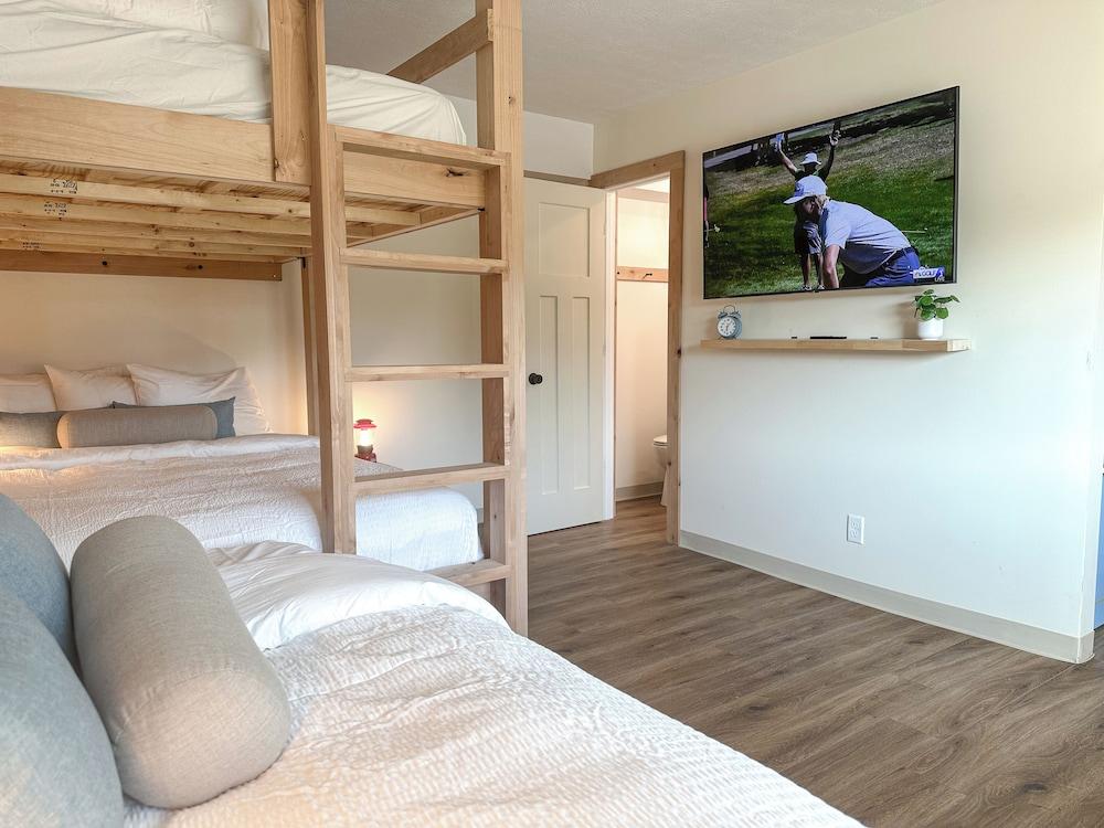 Explorer Rest & Recreation photo 19
