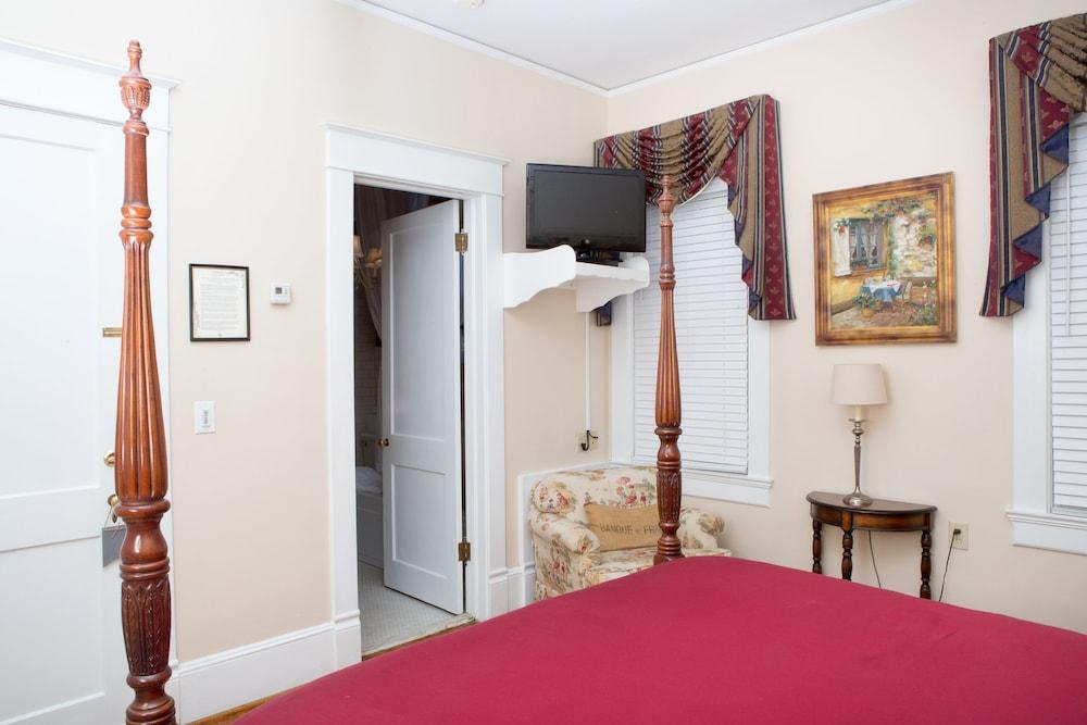 Burke Manor Inn & Pavilion photo 23
