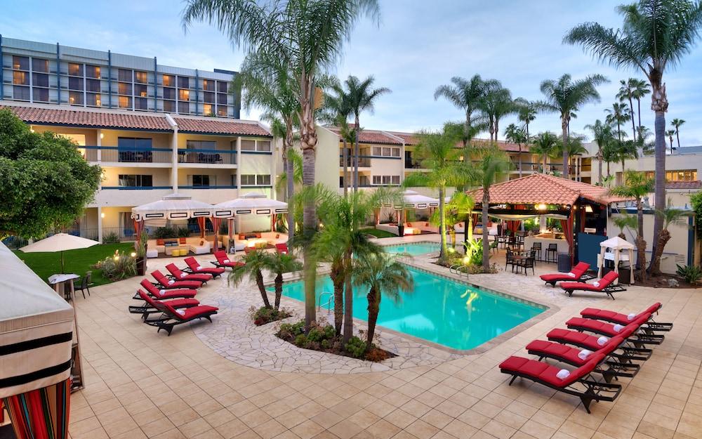 Atrium Hotel at Orange County Airport photo 33