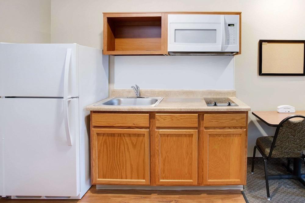 WoodSpring Suites Fredericksburg photo 9