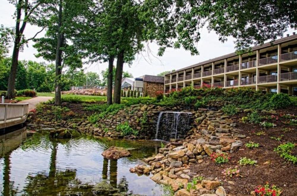 Fourwinds Lakeside Inn & Marina photo 1