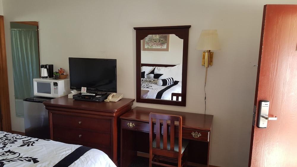 Valley Inn photo 2