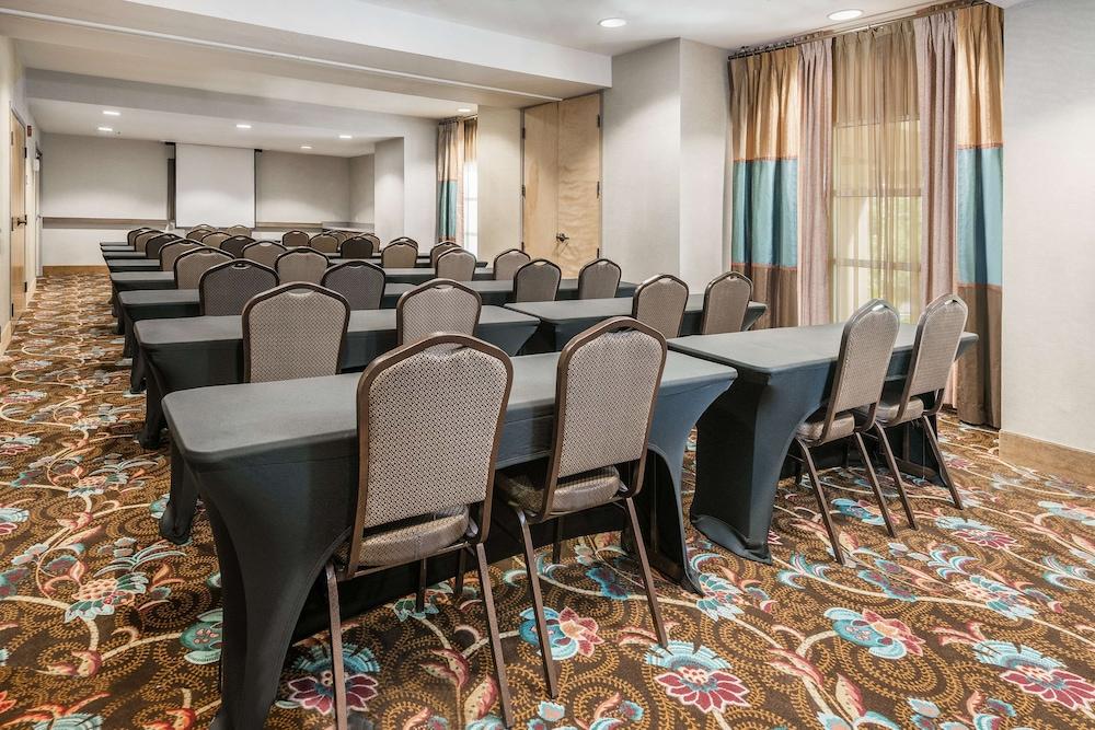 Homewood Suites by Hilton Phoenix - Metro Center photo 32