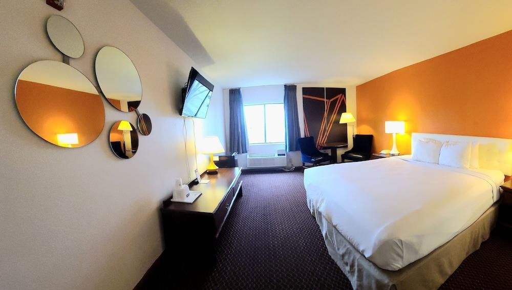 Howard Johnson by Wyndham Manteno photo 3