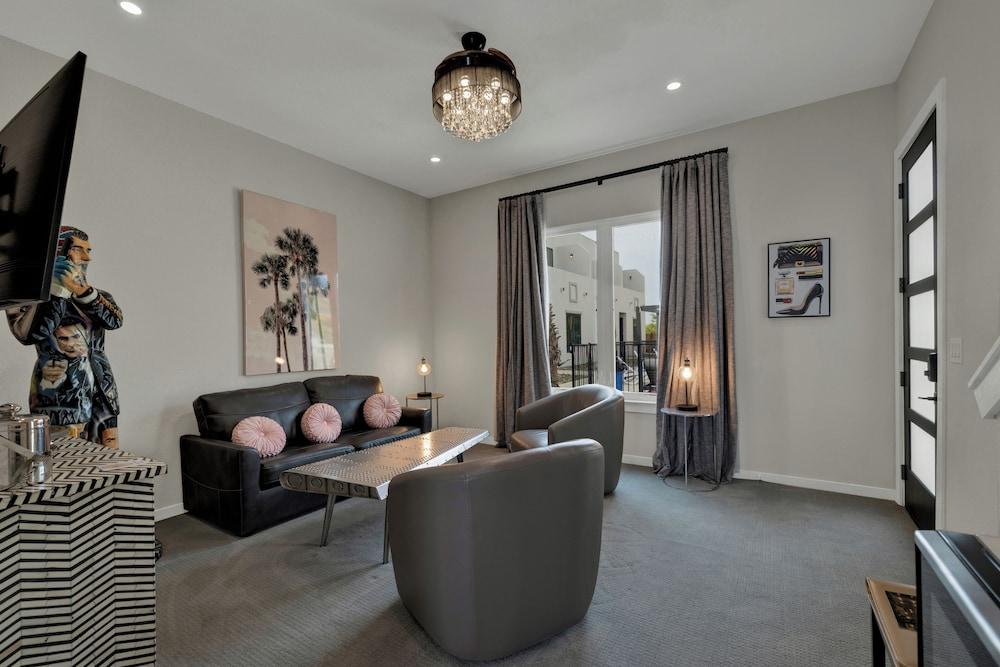 The Bentley Hotel - James Bond Suite - Pool View photo 32