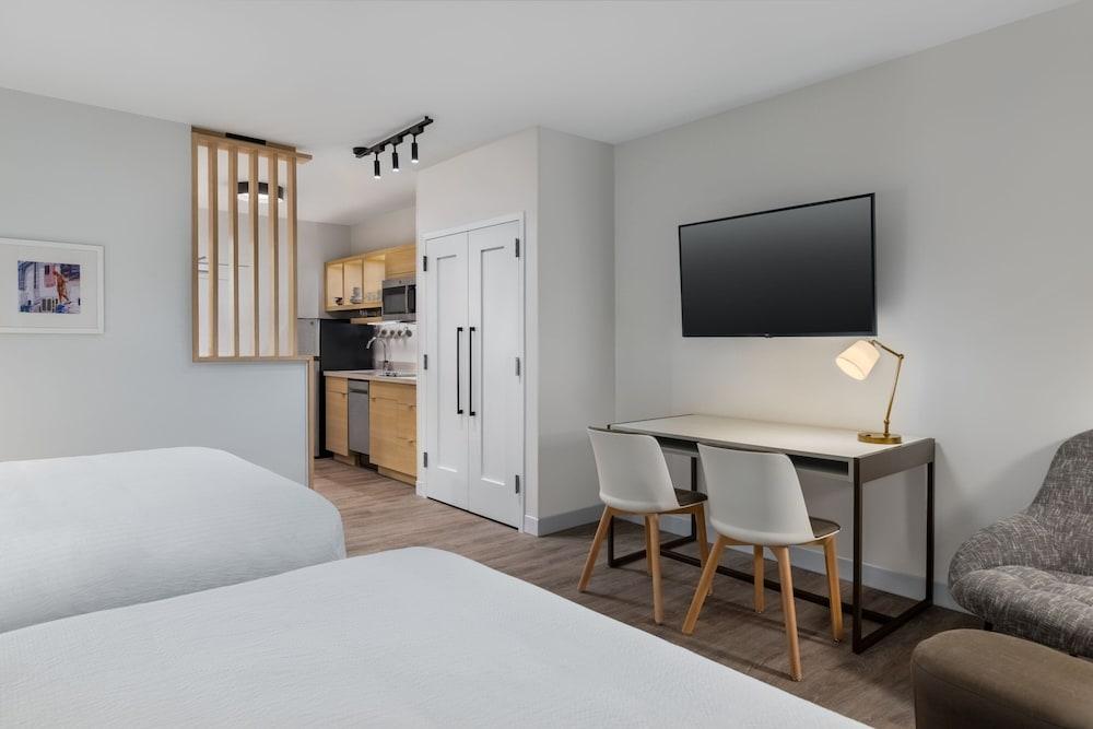 Towneplace Suites By Marriott Geneva photo 5