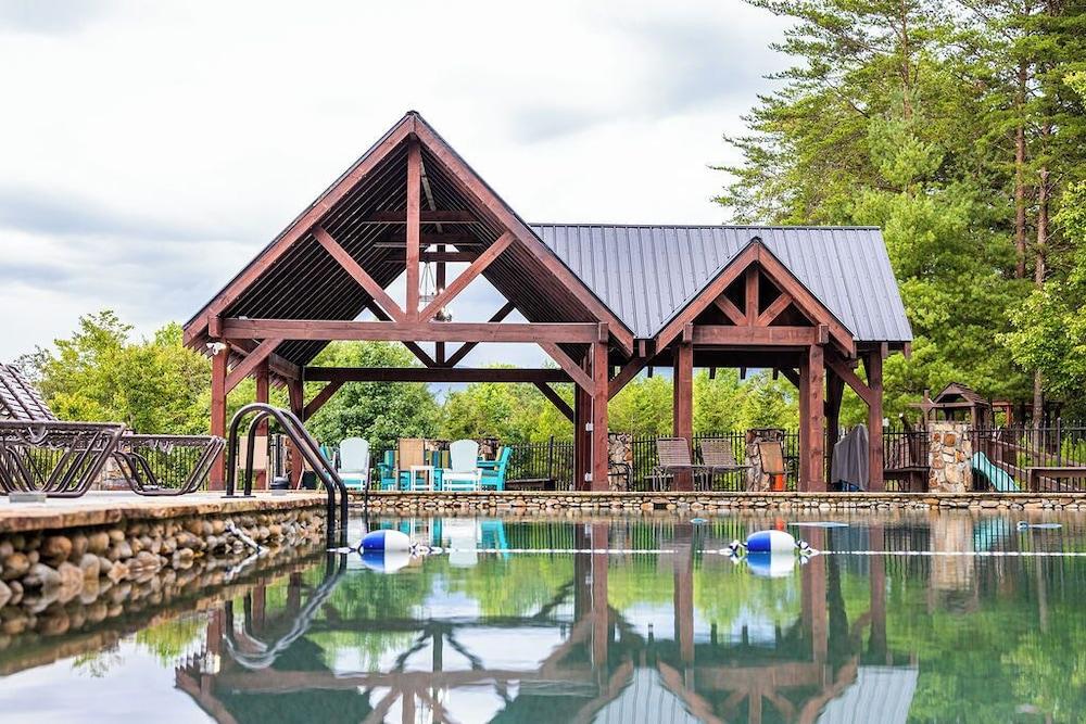 Whitepath Lodge And Resort photo 25