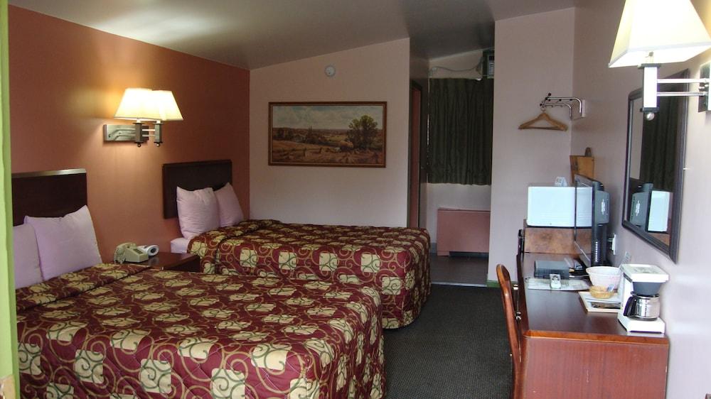 Pinconning Trail Inn Motel photo 16