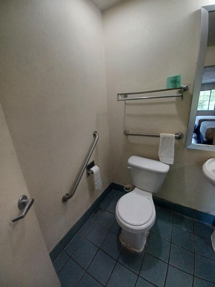 Executive Inn Port Lavaca by OYO photo 10