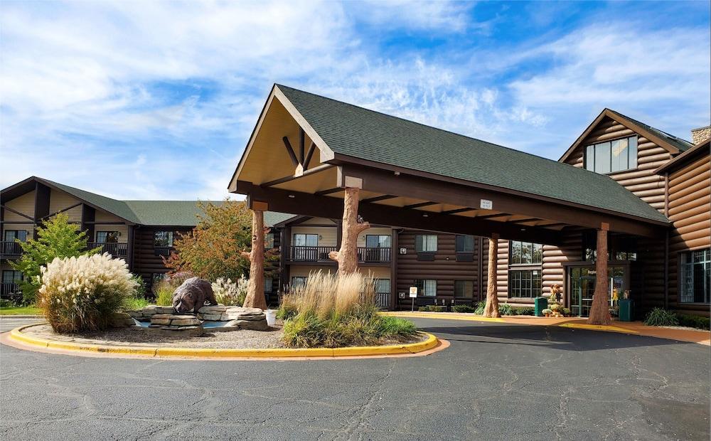 Grand Bear Resort at Starved Rock photo 1