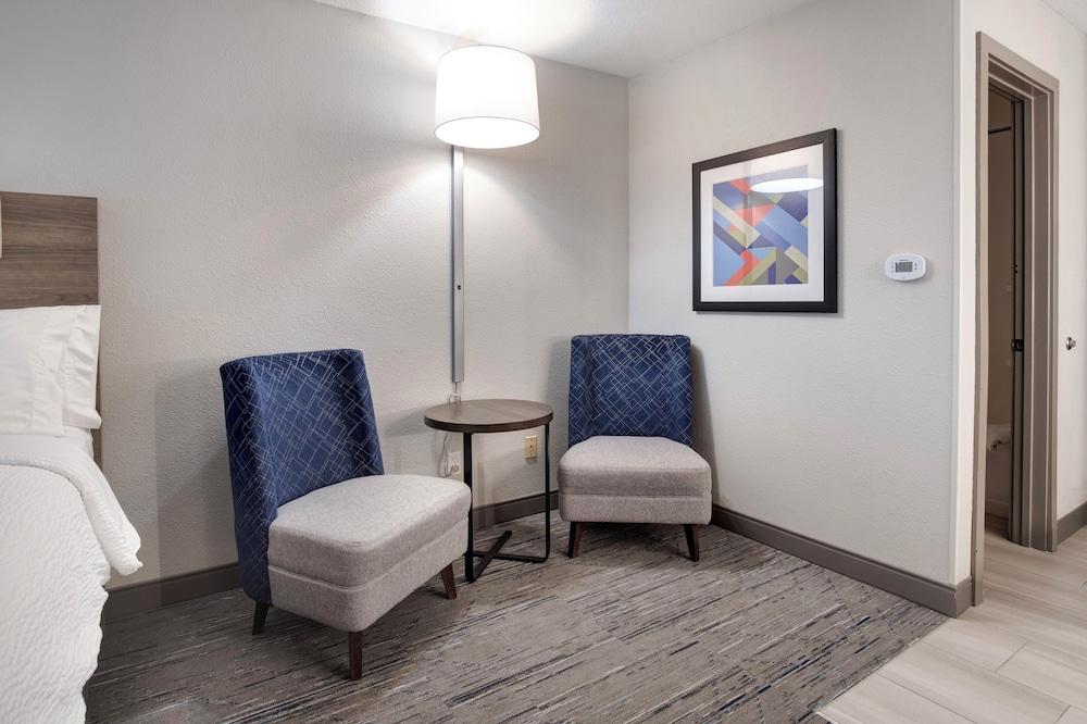 Holiday Inn Express Portland East - Troutdale by IHG photo 7