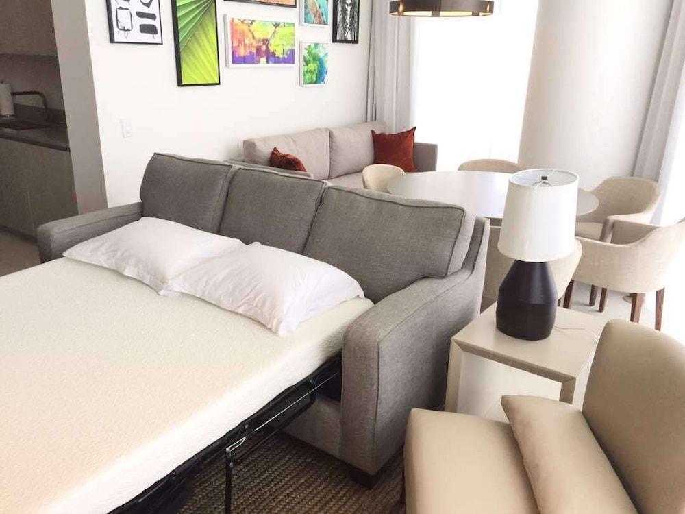 Hyde Resort and Residences, OceanMiami Collection photo 39