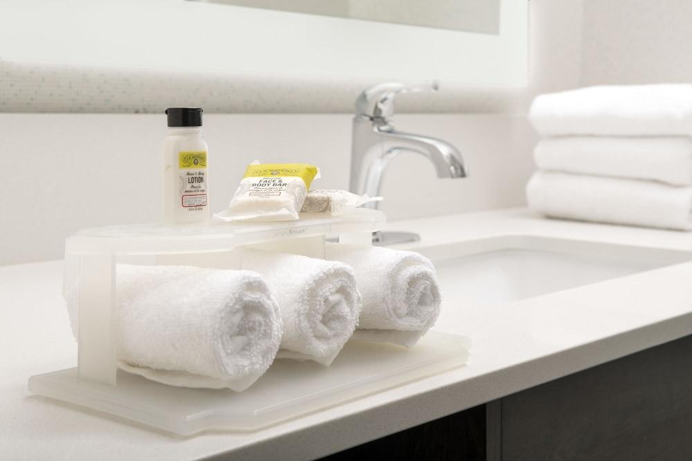 Holiday Inn Express & Suites Annapolis by IHG photo 15