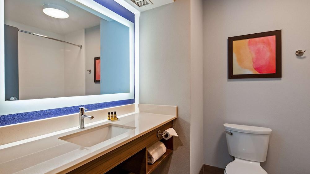Best Western Plus Lexington Inn photo 23