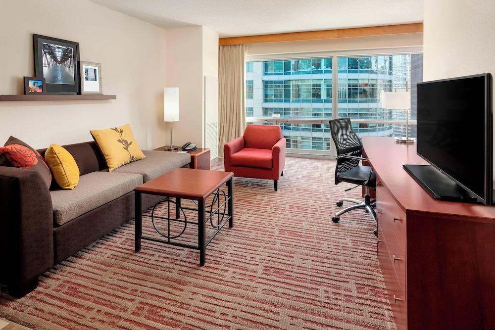 Residence Inn by Marriott Chicago Downtown / River North photo 13