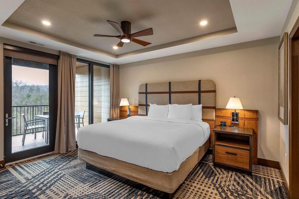 Hilton Vacation Club MountainLoft Gatlinburg photo 3