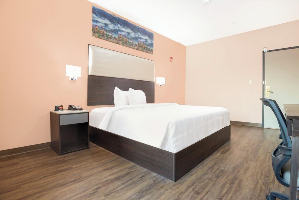 OYO Hotel Adairsville Calhoun South I-75 photo 31