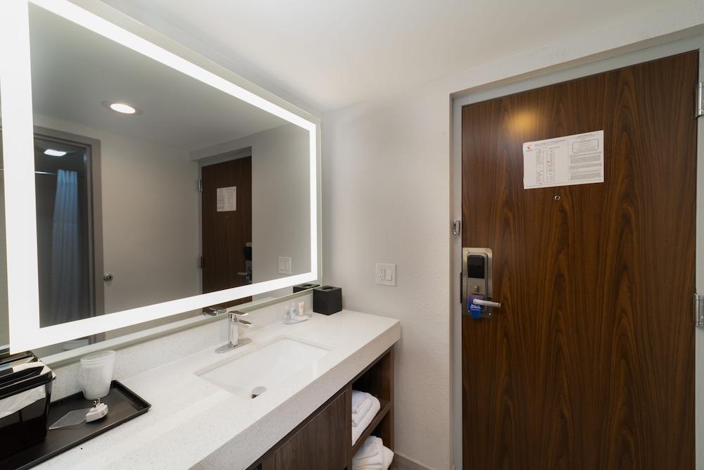 Comfort Inn & Suites Wyomissing/Reading photo 38