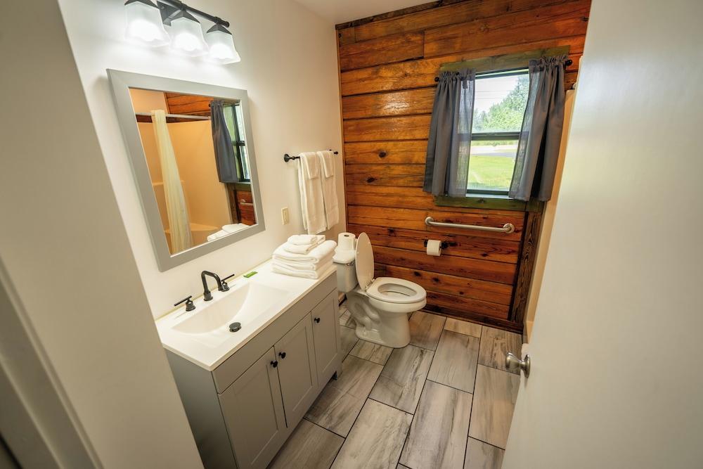Fishtale Lodge photo 91
