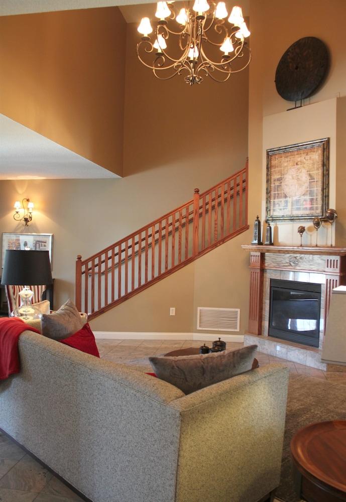 GrandStay Hotel & Suites photo 2