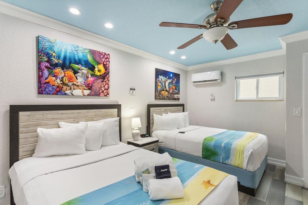 Bay Palms Waterfront Resort - Hotel and Marina photo 5
