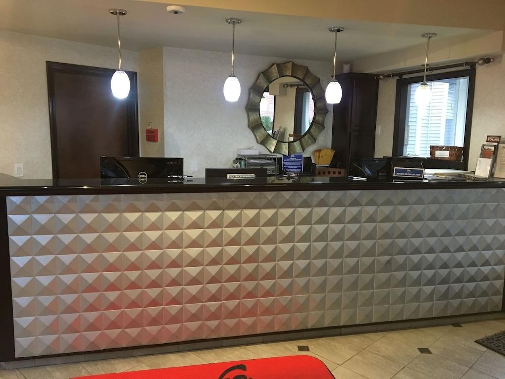District Hotel by OYO Portland Convention Center photo 41