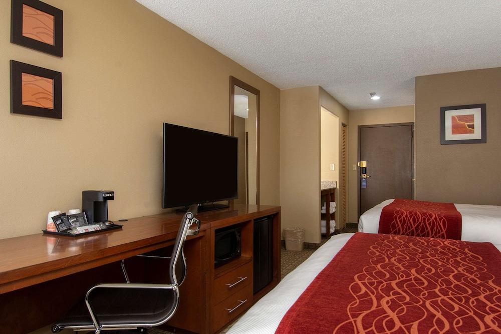 Comfort Inn Santa Fe South photo 10