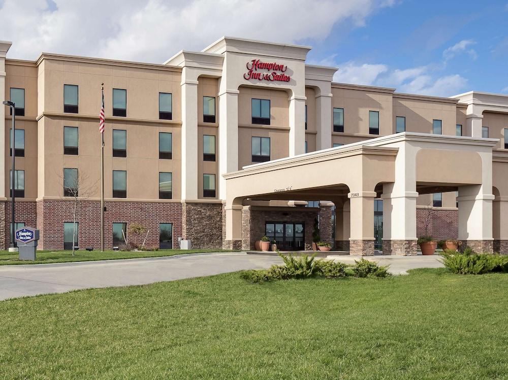 Hampton Inn & Suites Lincoln - Northeast I-80 photo 1