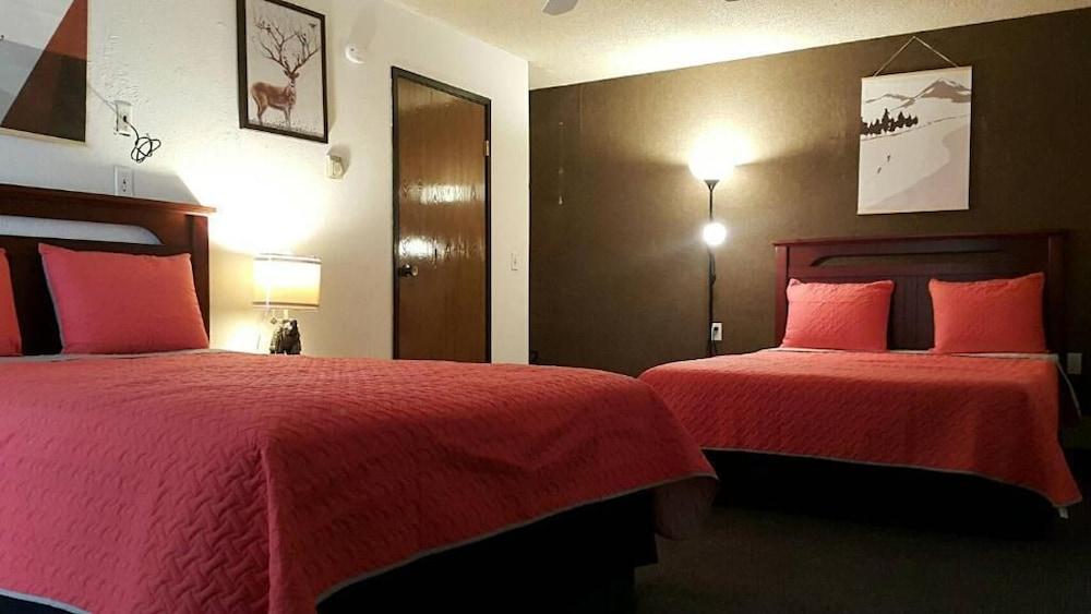 Golden Arrow Motel photo 24