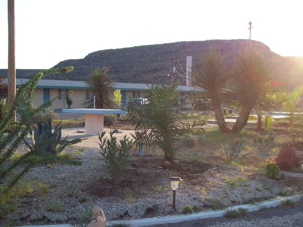 Budget Inn Sanderson photo 39