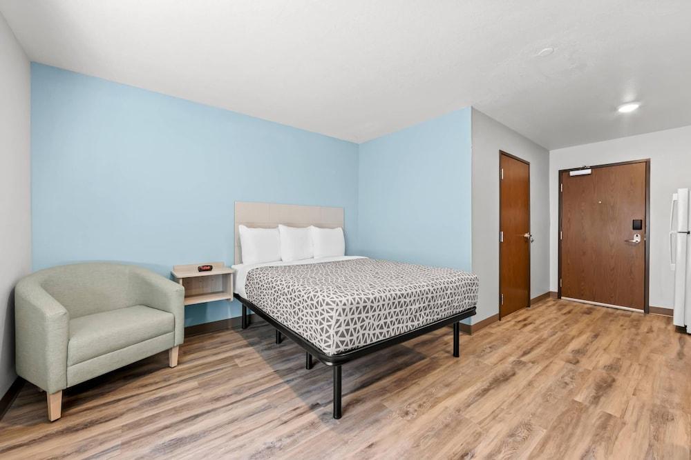 WoodSpring Suites Oak Ridge Knoxville photo 25
