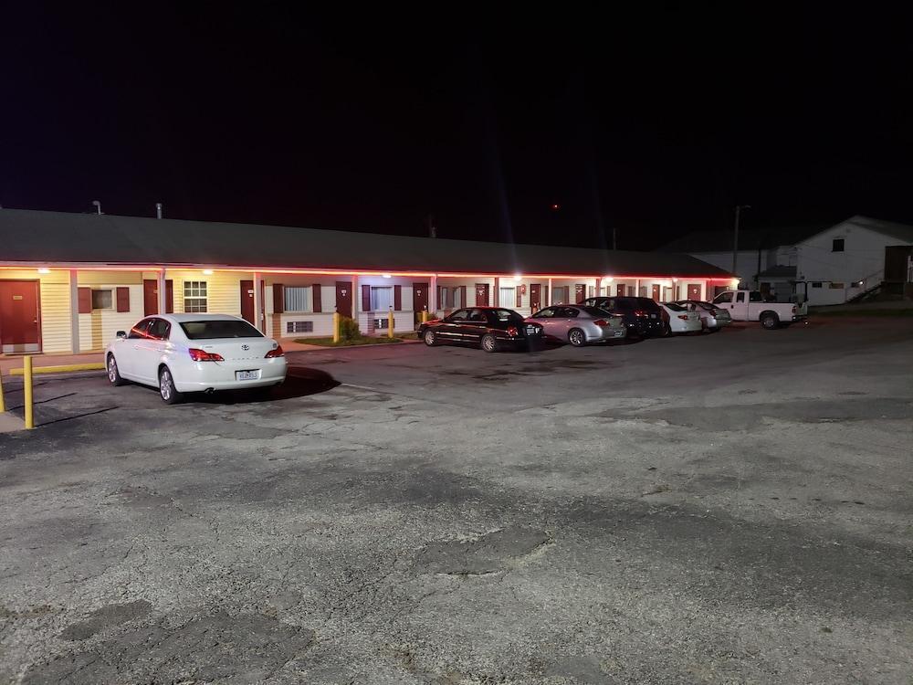 Super 7 Motel Sedalia photo 13