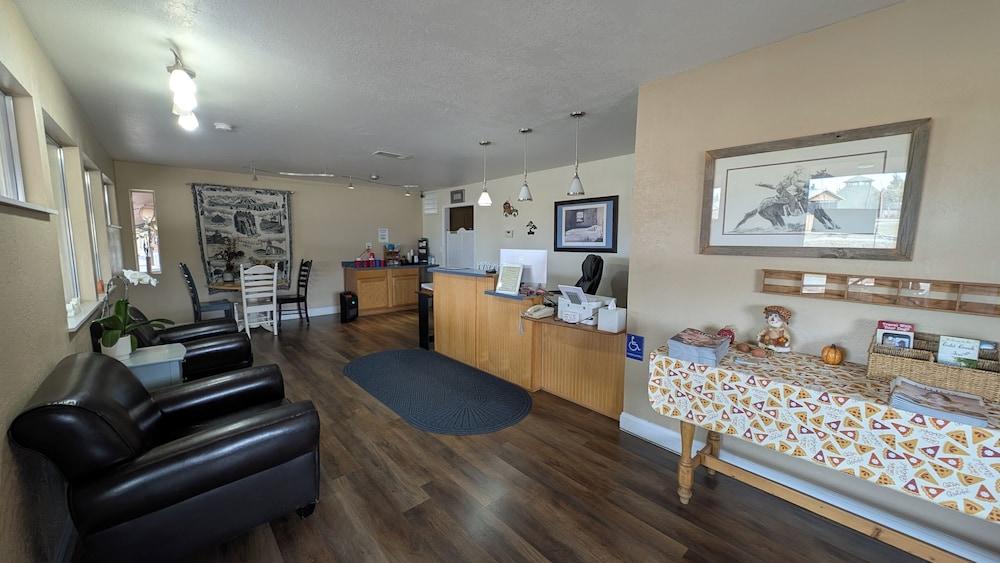 Himont Motel photo 18