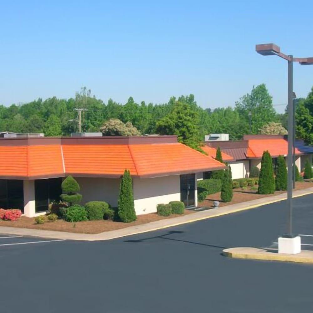 Econo Lodge photo 25