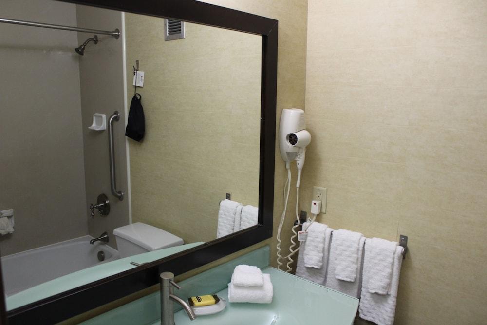 Rodeway Inn photo 2