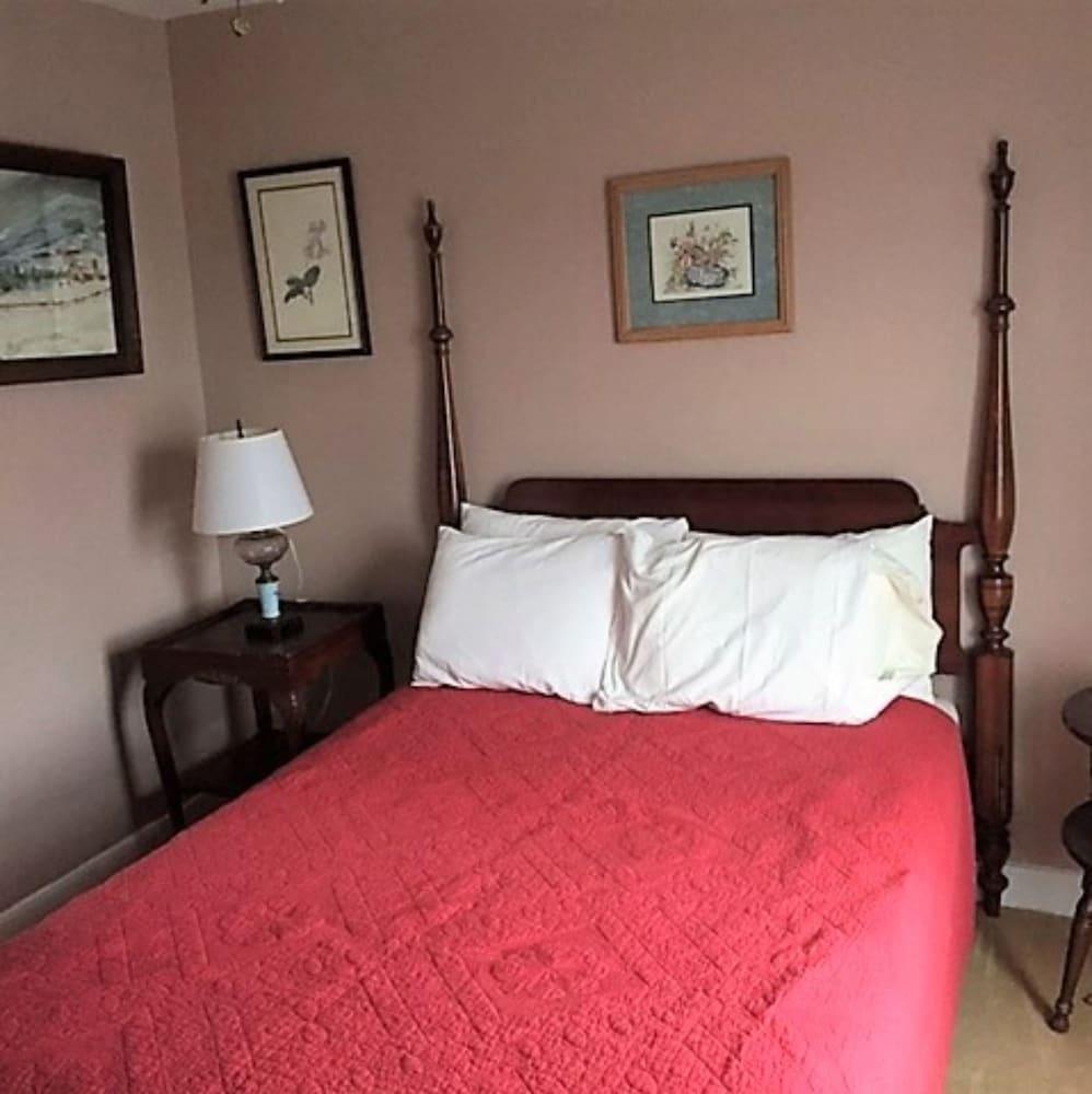 Bath Avenue House photo 2