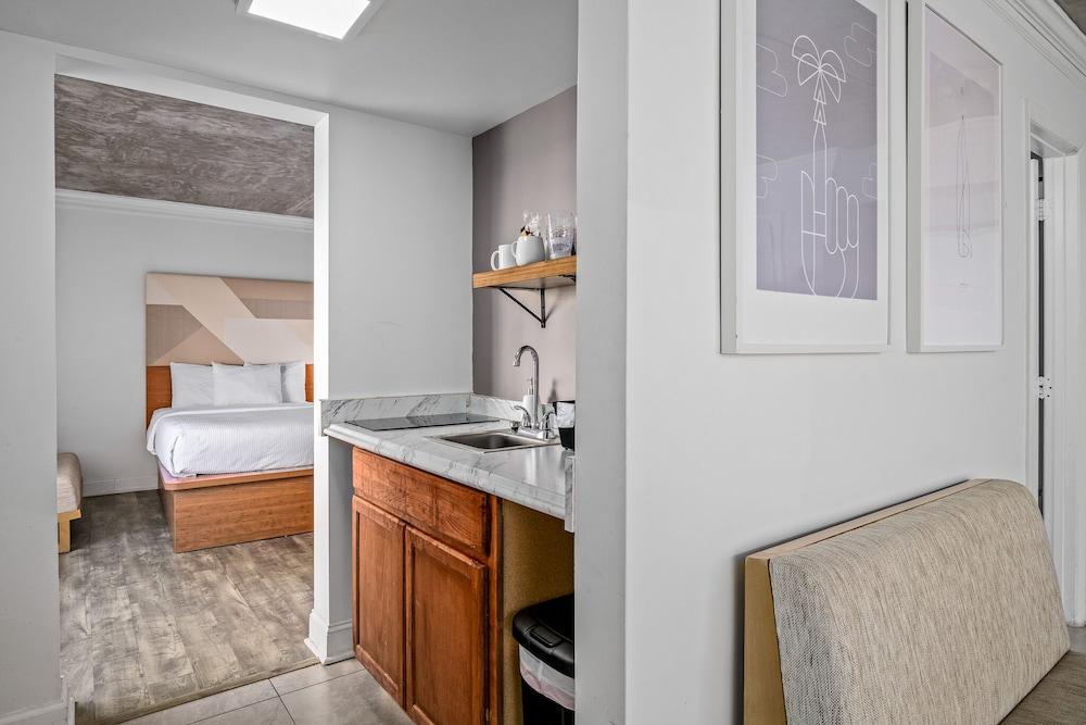 The Beverley Beach House photo 38