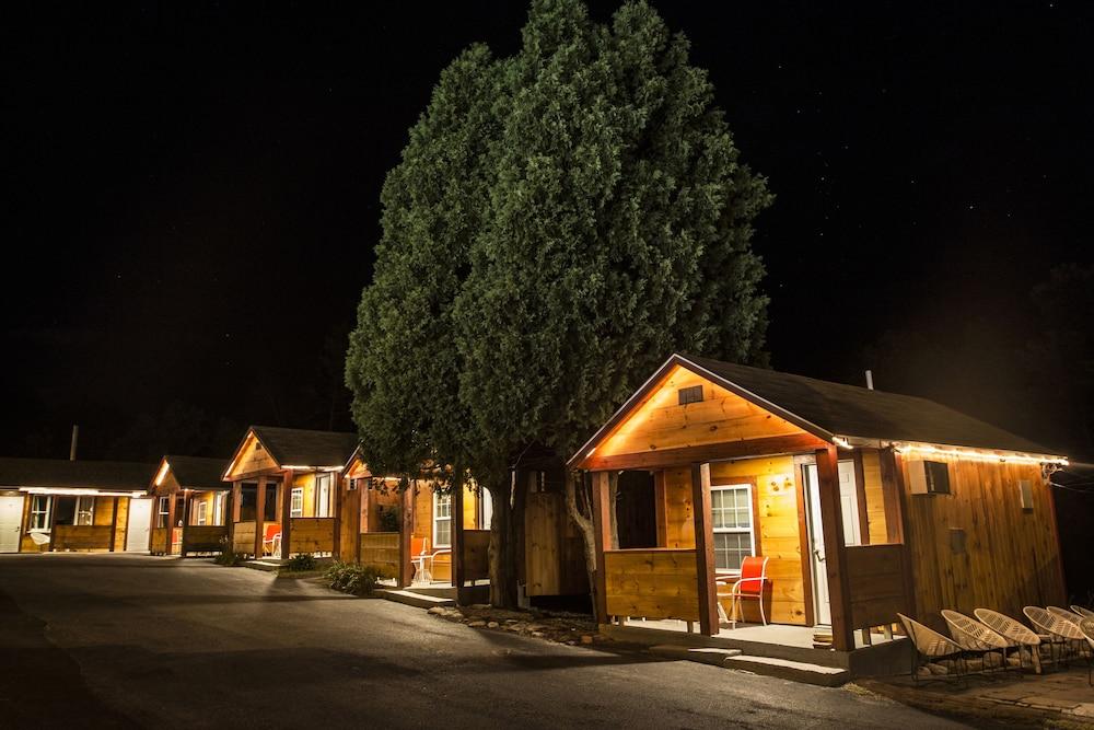King Hendrick Motel photo 33